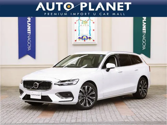 Volvo V60 ULTRA B4 — миниатюра 1