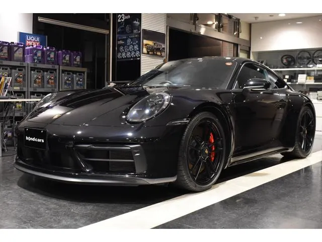 Porsche 911 911 CARRERA 4 GTS — миниатюра 1