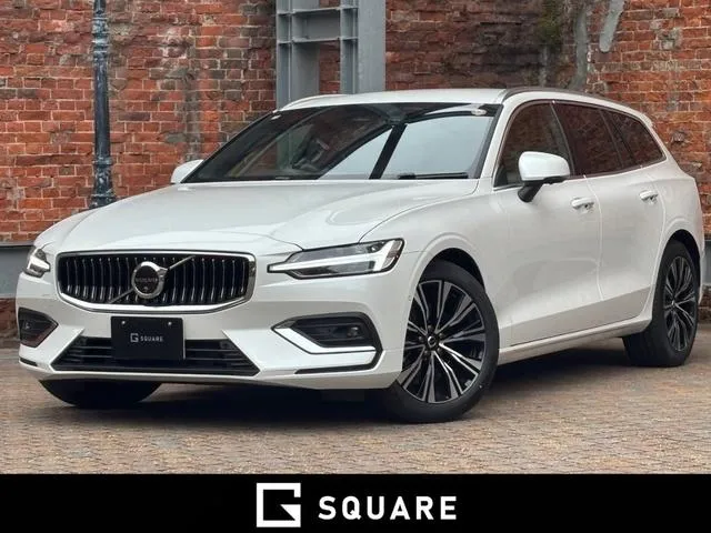 Volvo V60 ULTRA B4 — миниатюра 1