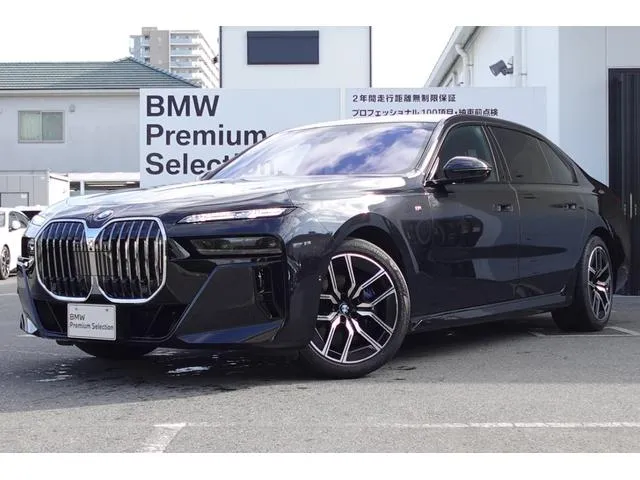 BMW 7 SERIES 740i M-SPORT — миниатюра 1