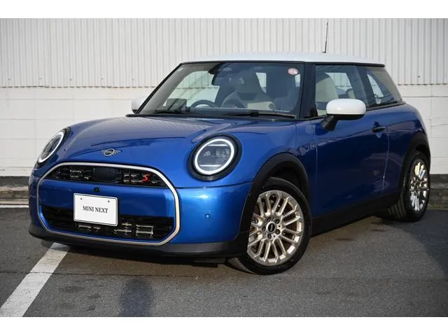 MINI MINI COOPER S FAVOURED TRIM — миниатюра 1