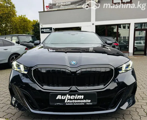 BMW 5 серии — миниатюра 1