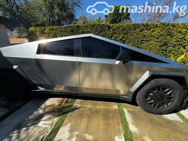 Tesla Cybertruck — миниатюра 1