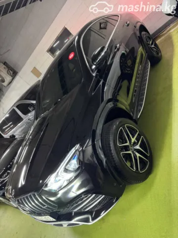 Mercedes-Benz GLE — миниатюра 1