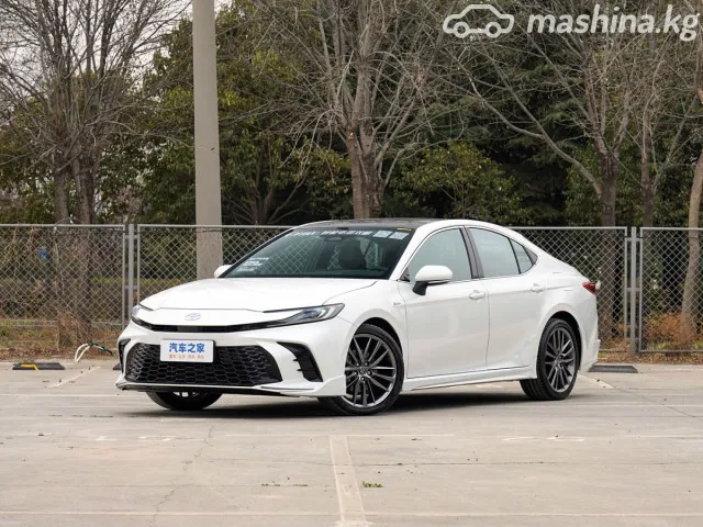 Toyota Camry — миниатюра 1