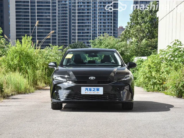 Toyota Camry — миниатюра 1