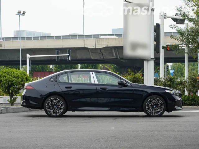 BMW 5 серии — миниатюра 1