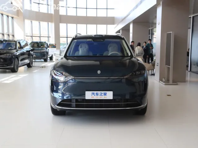 AITO M9 — миниатюра 1