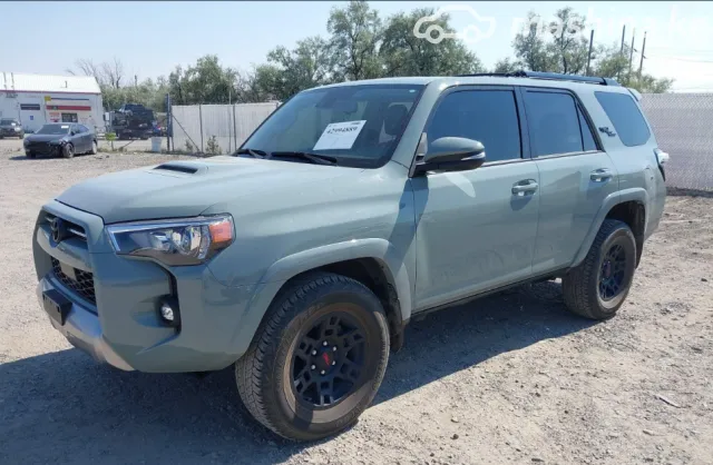 Toyota 4Runner — миниатюра 1