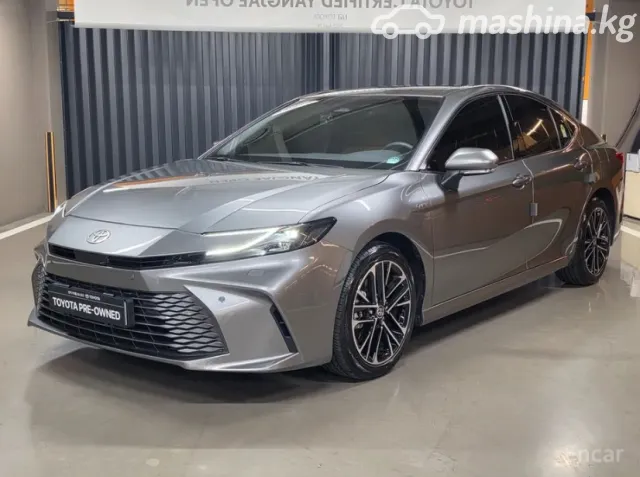 Toyota Camry — миниатюра 1