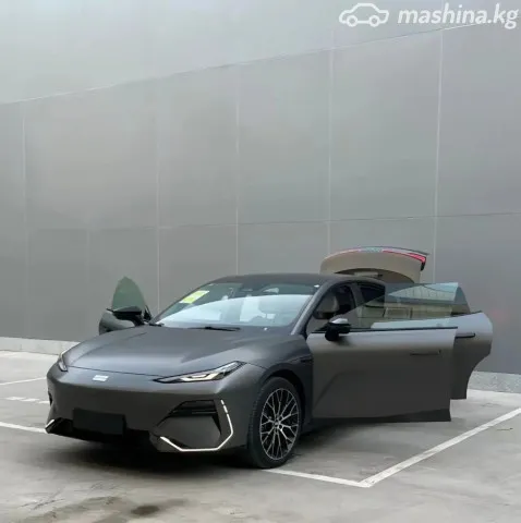 Geely Galaxy E8 — миниатюра 1