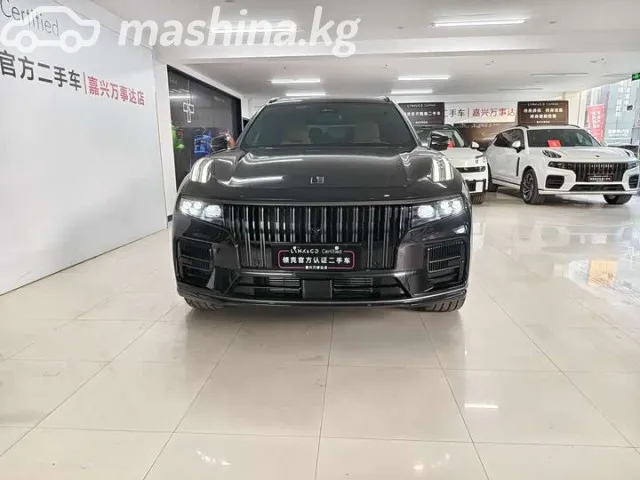 Lynk & Co & Co 9 — миниатюра 1