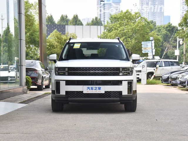 Hyundai Santa Fe — миниатюра 1