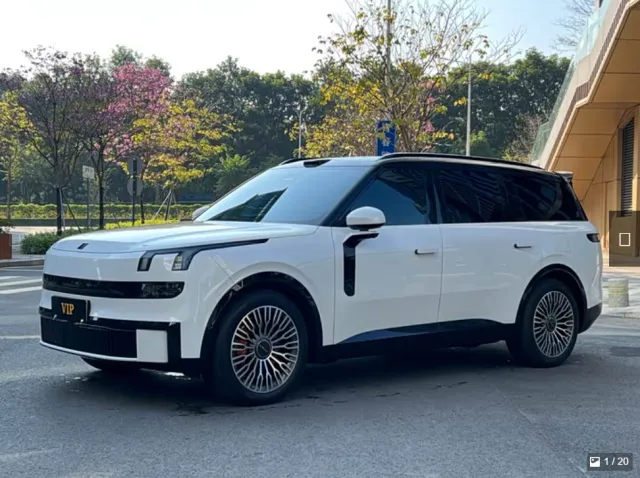 Lynk & Co & Co 900 — миниатюра 1