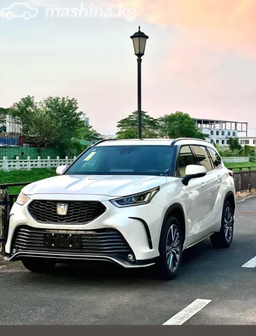 Toyota Crown Kluger — миниатюра 1