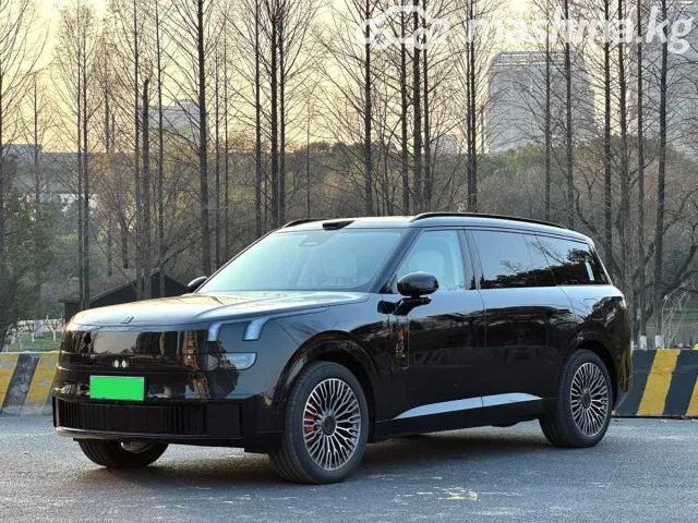 Lynk & Co & Co 900 — миниатюра 1