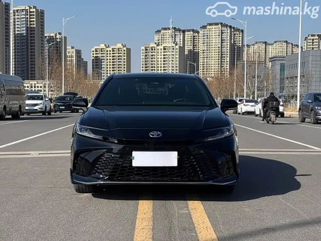 Toyota Camry — миниатюра 1