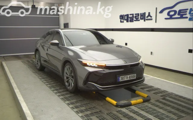 Toyota Crown — миниатюра 1