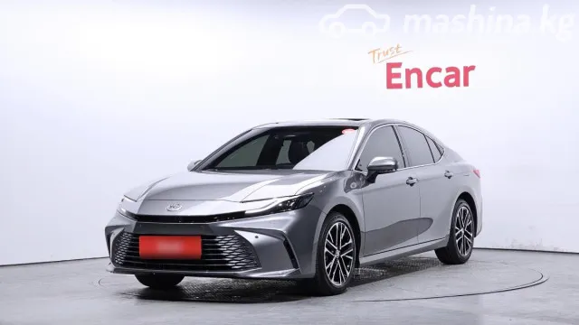 Toyota Camry — миниатюра 1