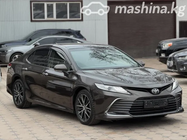 Toyota Camry — миниатюра 1
