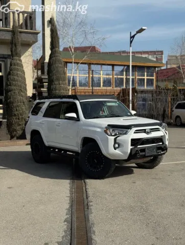Toyota 4Runner — миниатюра 1