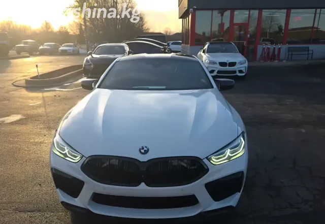 BMW M8 — миниатюра 1