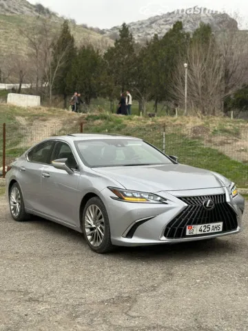 Lexus ES — миниатюра 1