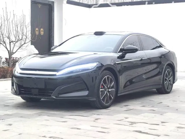 BYD Han — миниатюра 1