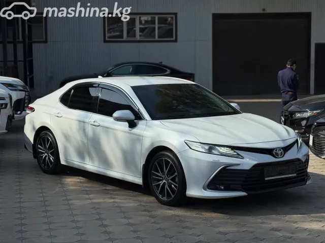 Toyota Camry — миниатюра 1