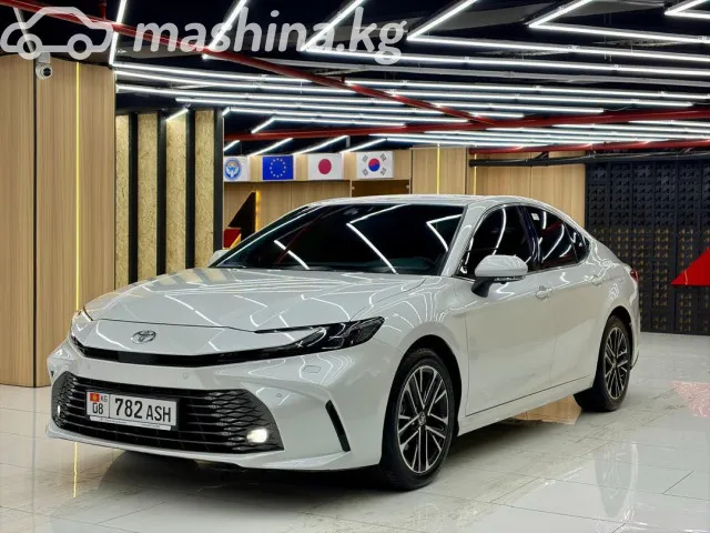 Toyota Camry — миниатюра 1