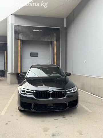 BMW M5 — миниатюра 1