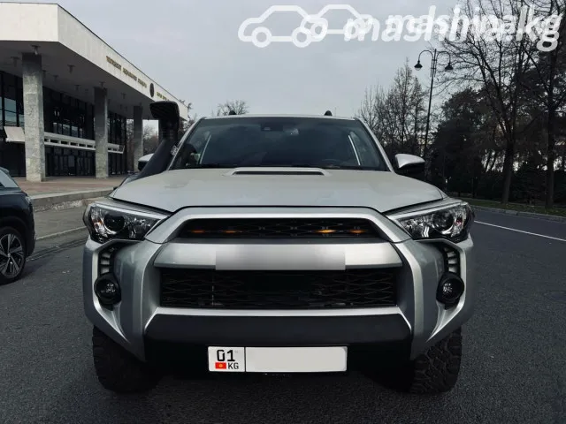 Toyota 4Runner — миниатюра 1