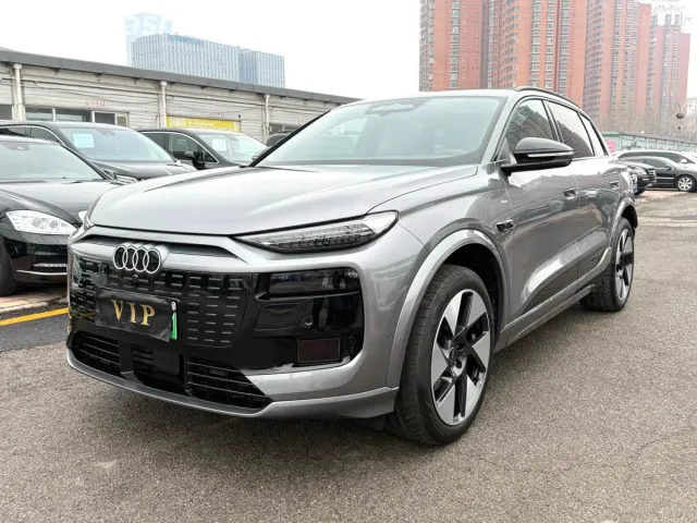 Audi Q6 e-tron — миниатюра 1
