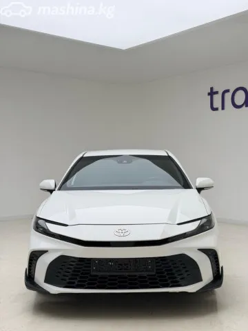 Toyota Camry — миниатюра 1