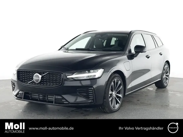 Volvo V60 Kombi Plus Dark Recharge Plug-In Hybrid AWD HUD St — миниатюра 1