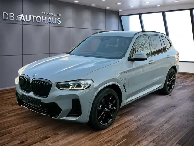 BMW X3 xDrive 30e Sport-Steptronic — миниатюра 1