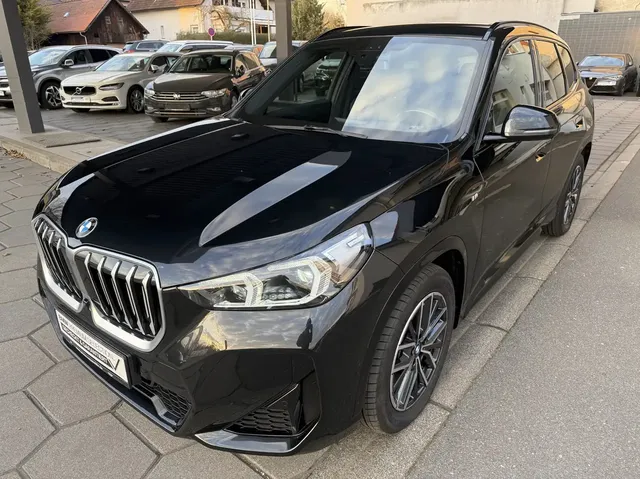 BMW X1 20 i sDrive M Sport Harman-Kardon 360-Kamera. — миниатюра 1