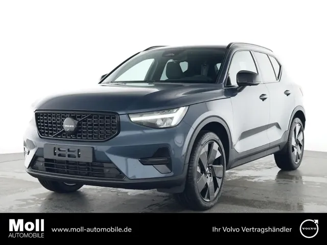 Volvo XC40 Plus Black Edition 2WD StandHZG Digitales Cockpit — миниатюра 1