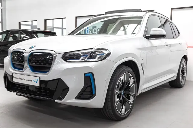 BMW iX3 Impressive Laser LiveCockPro DAPro ParkAss+ — миниатюра 1
