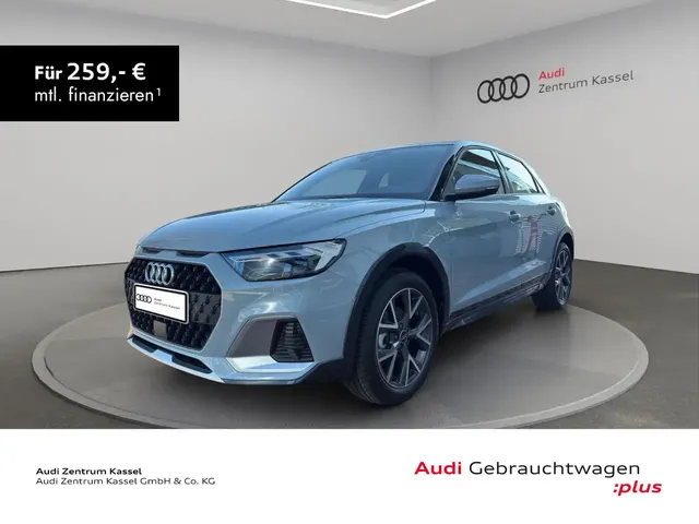 Audi A1 30 TFSI S line LED CarPlay 17" — миниатюра 1