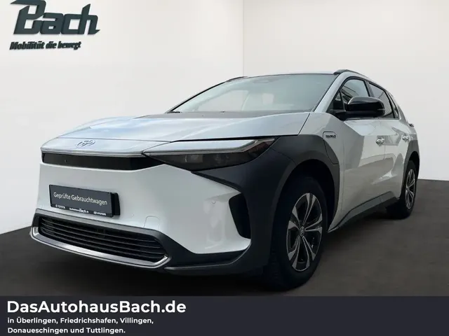 Toyota bZ4X BEV 150kWh 4x2 Comfort 3-Phasig AUT — миниатюра 1