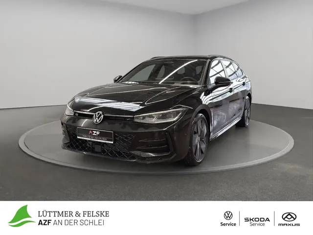 Volkswagen Passat Variant R-Line 2.0 TDI 4M DSG AHK+PANO — миниатюра 1