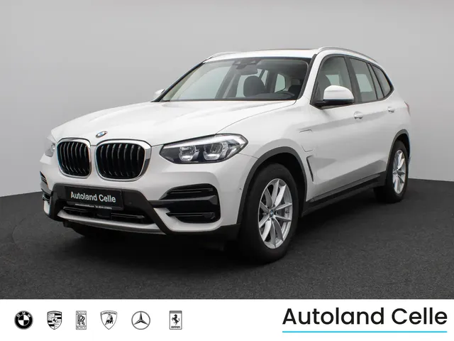 BMW X3 xD30e Panorama Kamera DAB HiFi WLAN Stop&Go — миниатюра 1