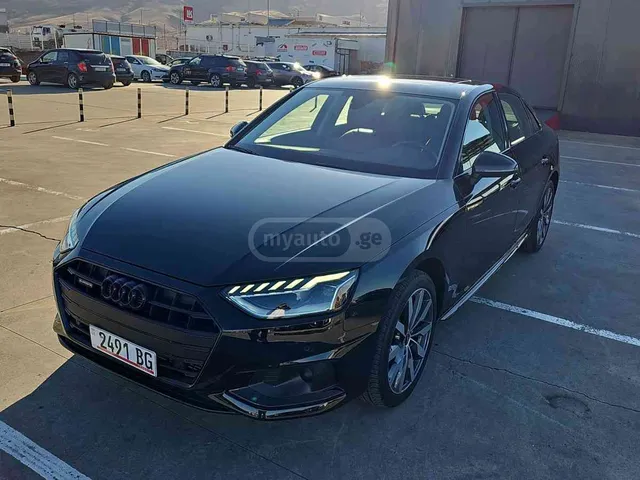 Audi Audi A4 — миниатюра 1