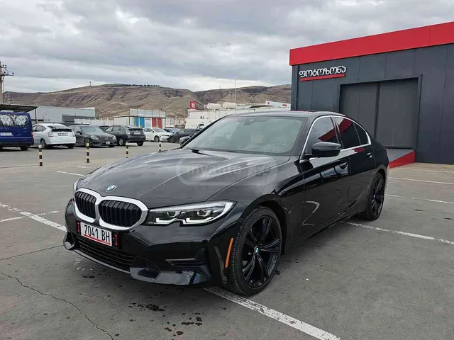 BMW Bmw 330 — миниатюра 1