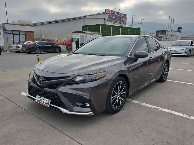 Toyota Toyota Camry — миниатюра 1