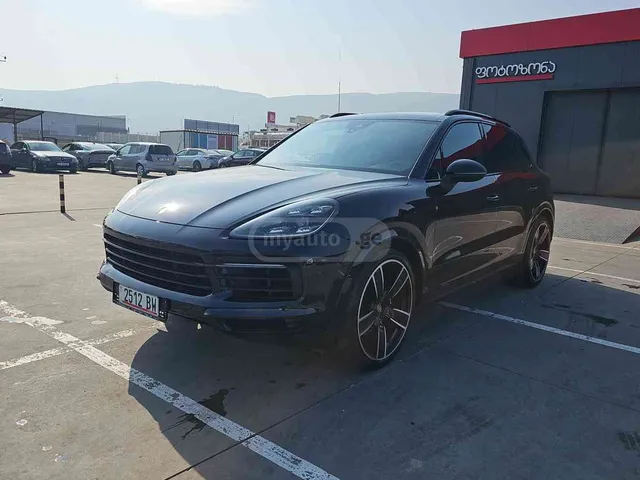 Porsche Porsche Cayenne — миниатюра 1