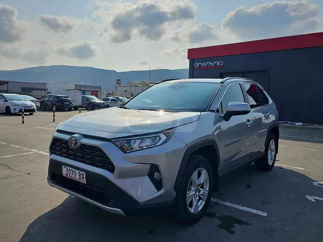 Toyota Toyota RAV4 — миниатюра 1