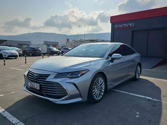 Toyota Toyota Avalon — миниатюра 1