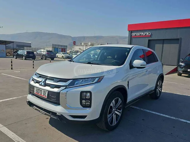 Mitsubishi Mitsubishi Outlander — миниатюра 1